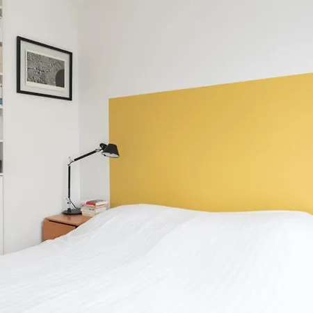Bright New Apartment With Wifi