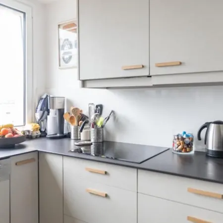 아파트 Bright New Apartment With Wifi